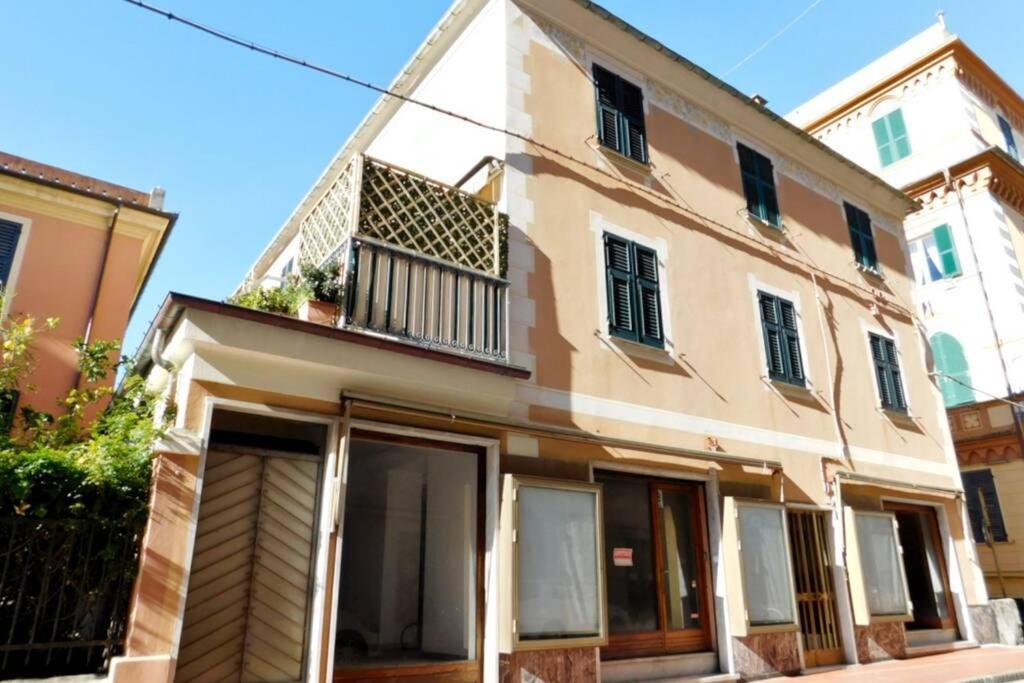 A Casa Di Lorena Леванто Экстерьер фото